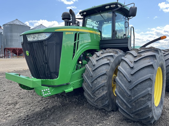 2012 John Deere 9560R Tractor 4WD