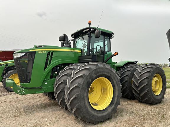 2012 John Deere 9560R Tractor 4WD