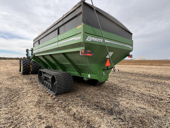 2019 Brent 1596 Grain Cart