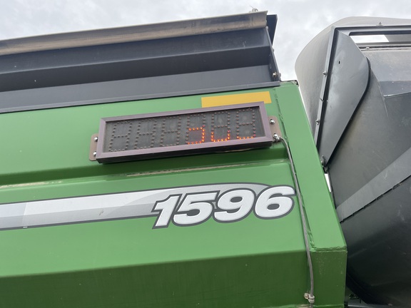 2019 Brent 1596 Grain Cart