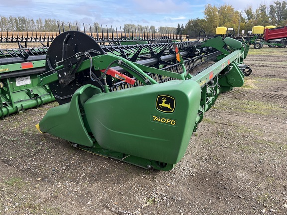 2019 John Deere 740FD Header Combine