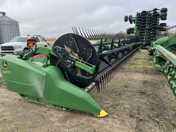 2019 John Deere 740FD Header Combine