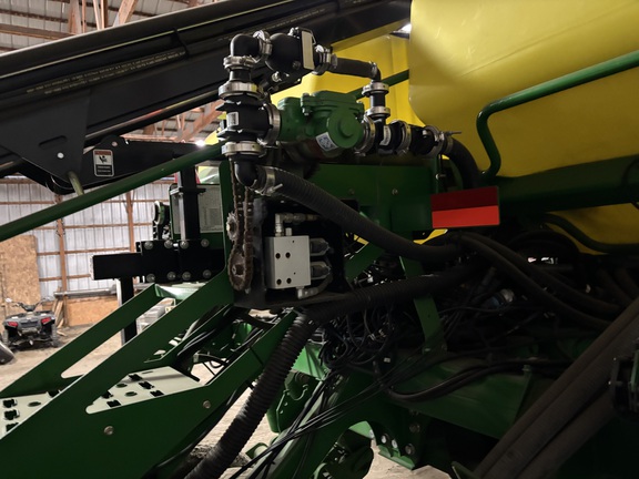 2012 John Deere 1790 Planter