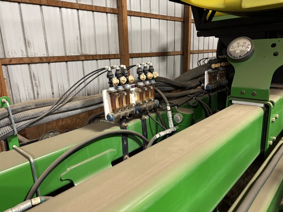 2012 John Deere 1790 Planter