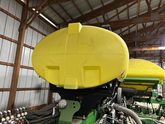 2012 John Deere 1790 Planter