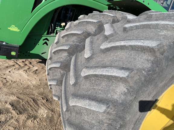 2018 John Deere 9520R Tractor 4WD