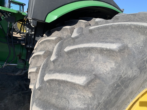 2018 John Deere 9520R Tractor 4WD