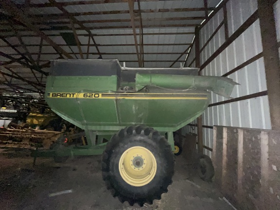 Brent 620 Grain Cart