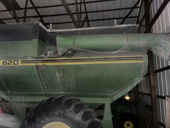 Brent 620 Grain Cart