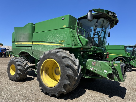 2024 John Deere S780 Combine