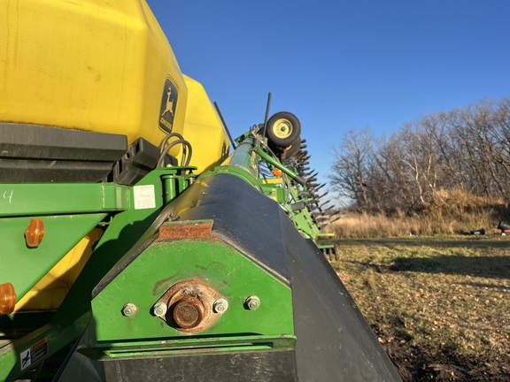 2002 John Deere 1820 Air Seeder