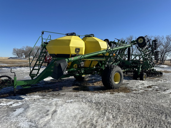 2002 John Deere 1820 Air Seeder