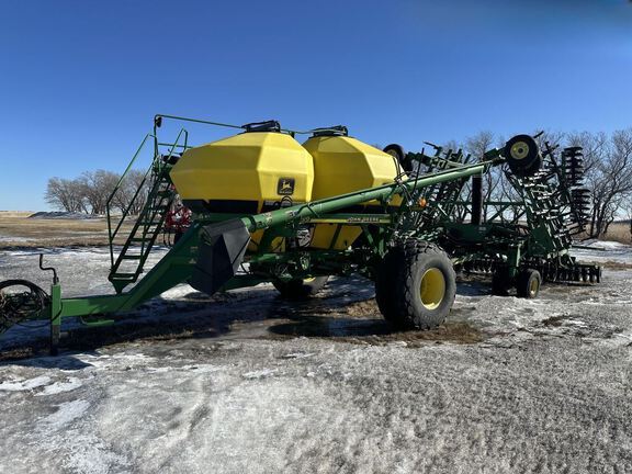 2002 John Deere 1820 Air Seeder