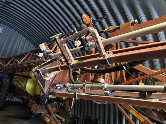 2005 H&S 132 Sprayer/High Clearance