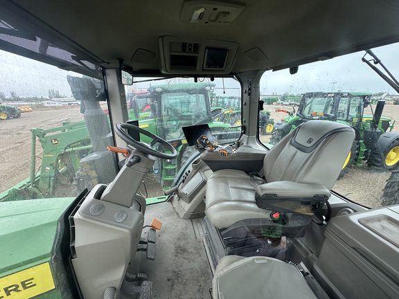 2024 John Deere 7R 250 Tractor