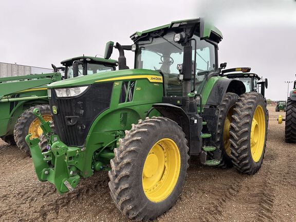 2024 John Deere 7R 250 Tractor