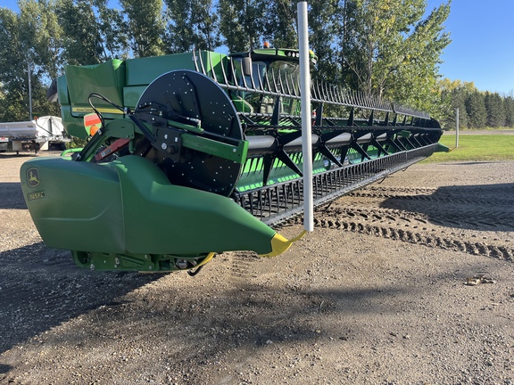 2020 John Deere 745FD Header Combine
