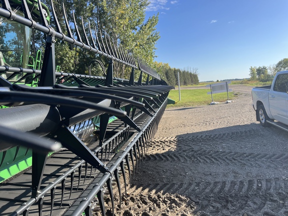 2020 John Deere 745FD Header Combine