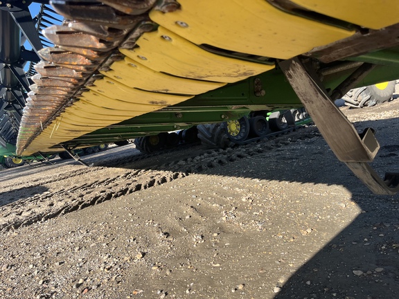 2020 John Deere 745FD Header Combine