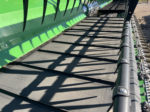 2020 John Deere 745FD Header Combine