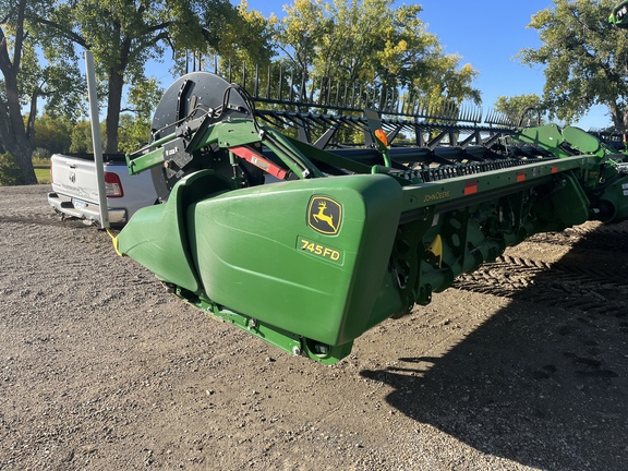2020 John Deere 745FD Header Combine