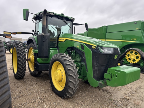 2022 John Deere 8R 310 Tractor