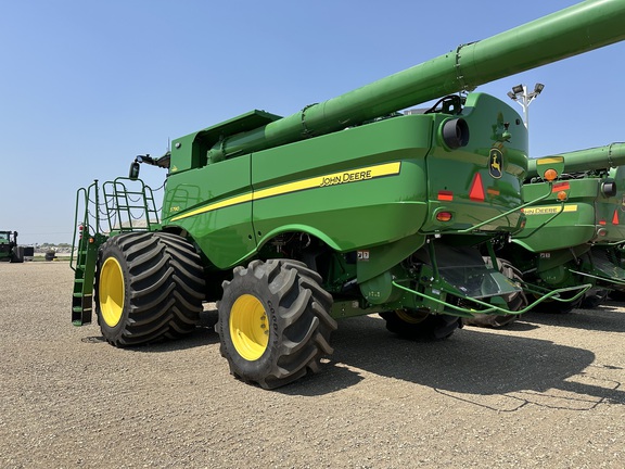 2024 John Deere S790 Combine