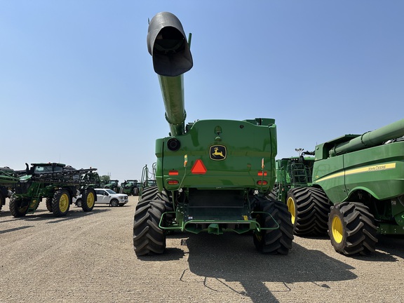 2024 John Deere S790 Combine