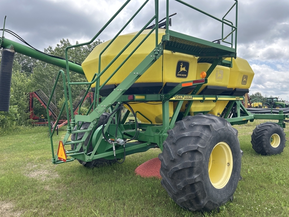 2001 John Deere 1860 Air Seeder