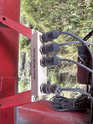 2010 Parker 1048 Grain Cart