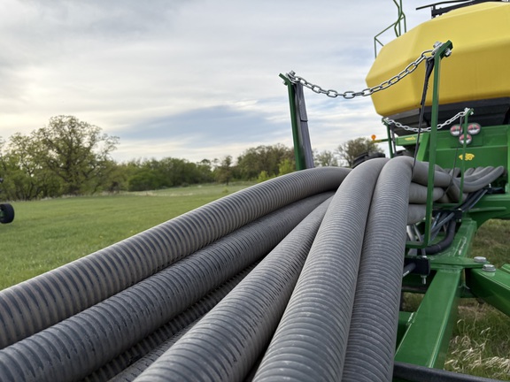 2023 John Deere N560 Air Seeder