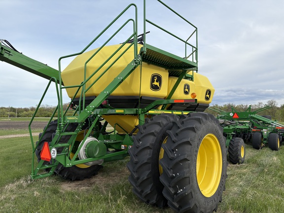 2023 John Deere N560 Air Seeder