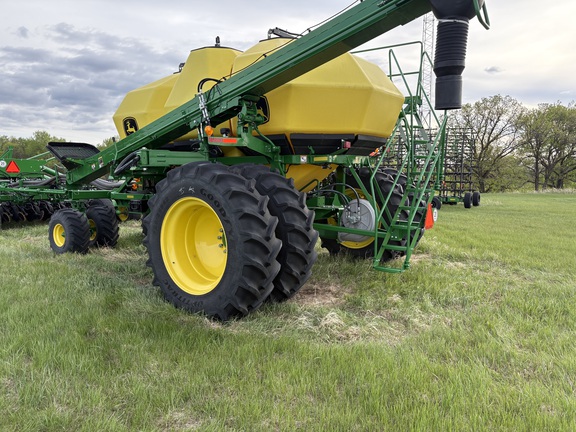 2023 John Deere N560 Air Seeder