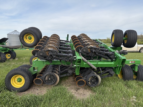 2023 John Deere N560 Air Seeder