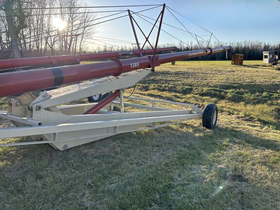 2018 Buhler Farm King 1385 Attachments