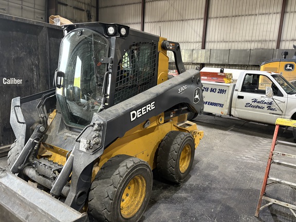 2022 John Deere 330G Skid Steer Loader