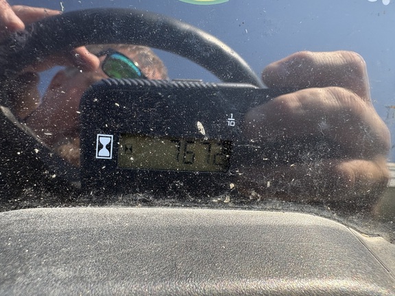 2013 John Deere X734 Garden Tractor