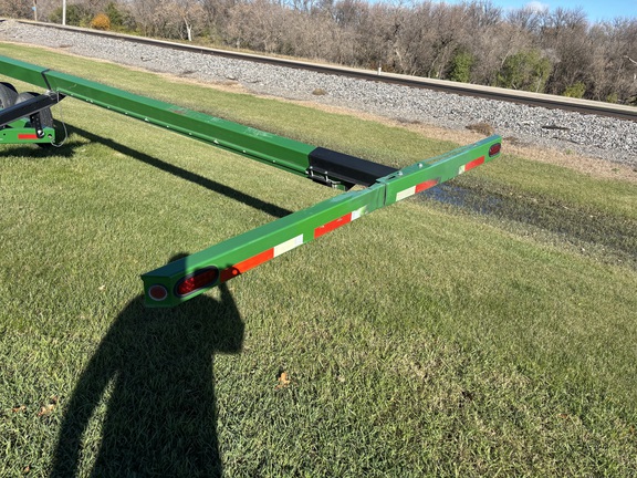 2017 Unverferth 548 Road Runner Header Transport