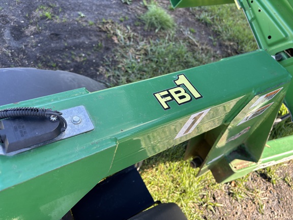 2017 Unverferth 548 Road Runner Header Transport