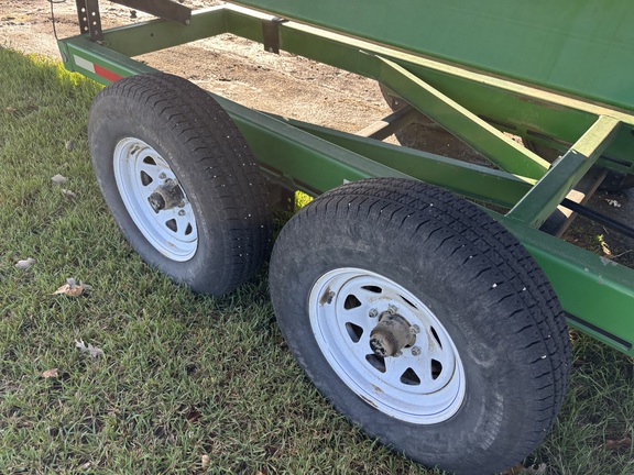 2017 Unverferth 548 Road Runner Header Transport