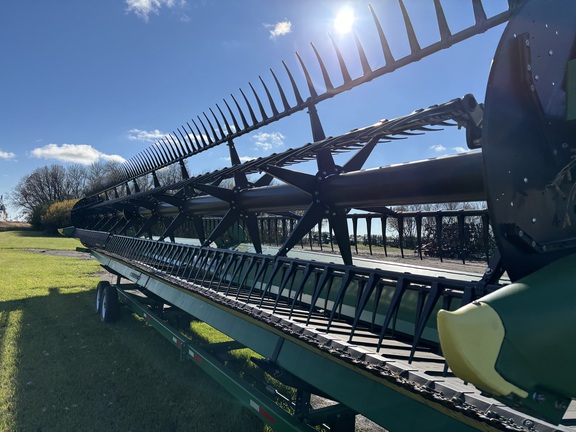 2022 John Deere RD45F Header Combine