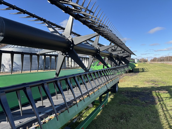 2022 John Deere RD45F Header Combine