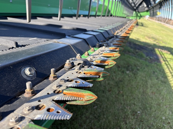 2022 John Deere RD45F Header Combine