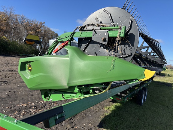 2022 John Deere RD45F Header Combine