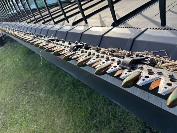 2022 John Deere RD45F Header Combine