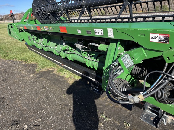 2022 John Deere RD45F Header Combine
