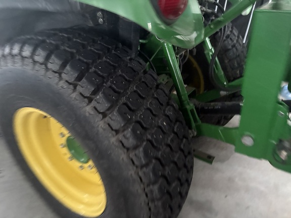 2016 John Deere 3039R Tractor Compact