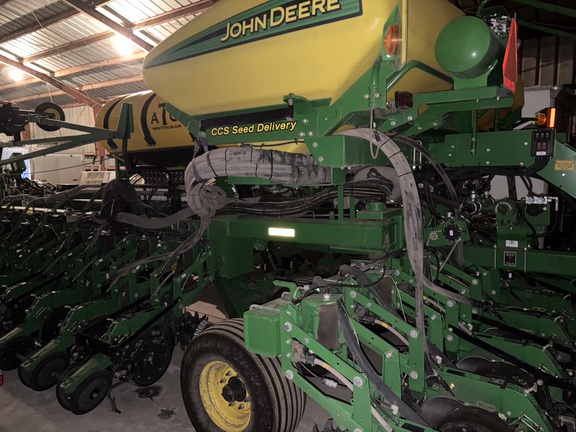 2014 John Deere DB44 Planter