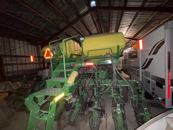 2014 John Deere DB44 Planter