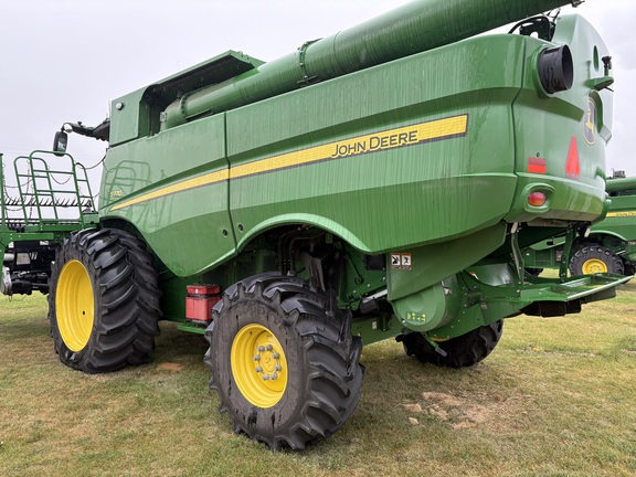 2024 John Deere S770 Combine